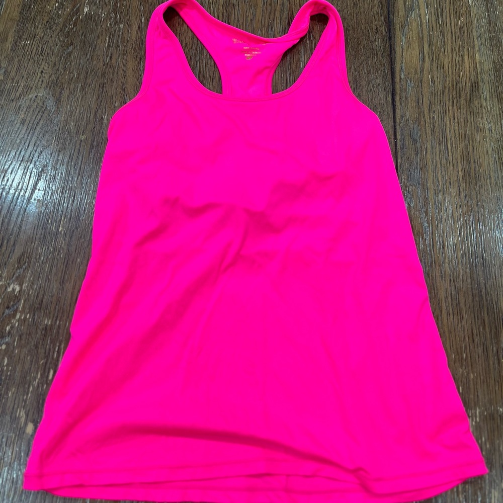 Super cute Hot Pink Lily Pulitzer lined tank